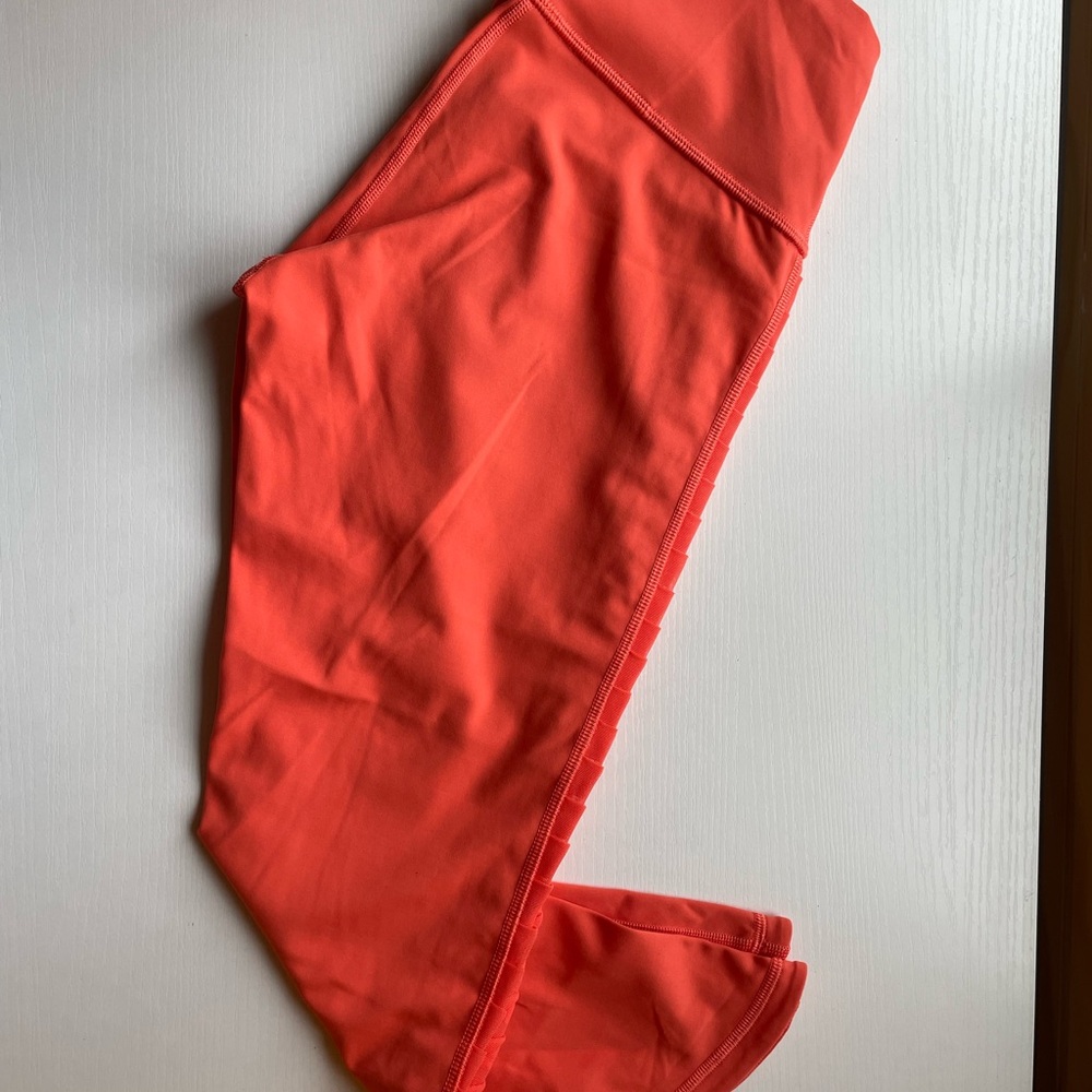 Lululemon Coral Leggings